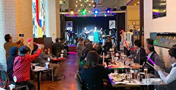 日本橋 AGORA CAFE 求人