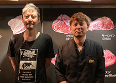 株式会社ファーストリング 求人 24歳～43歳まで幅広く活躍中！キッチン、ホールの垣根がなく、お互い助け合いながら仕事ができる環境です。