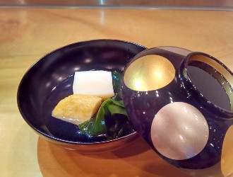 新橋 かま田 求人 ホールの方も仕込みの簡単な作業かを手伝っていただきます。おでん鍋を使わない、「おでん割烹」ならではのスタイルです！