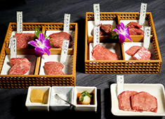 神戸牛511 求人 人気の焼肉コース。お客様には自信を持って提供できます。