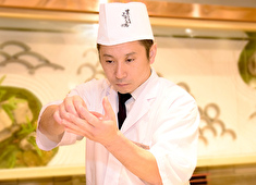 株式会社ネオ・エモーション 求人 三浦三崎港のマグロを中心に、全国から旬の鮮魚を仕入れているからこそ、全国から集まる鮮魚を扱える好環境！