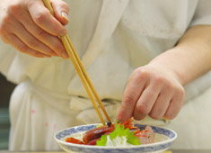 しの田 求人 若いうちから幅広いスキルを学び、どこにいっても通用する料理人を目指しませんか！もちろん、経験を活かしたい方も歓迎！