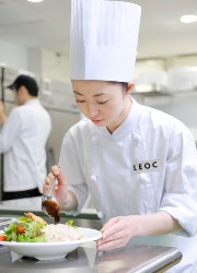 株式会社LEOC（レオック） 求人