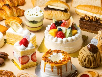 株式会社パティスリードパラディ 求人 自家製パンや季節ごとのスイーツを販売。イートインもテイクアウトもできるスタイルです。