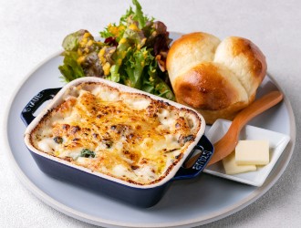 株式会社パティスリードパラディ 求人 モーニング、ランチなど、カジュアルなカフェ料理も提供！あなたの経験を活かしたメニュー提案も歓迎です。