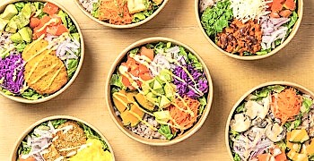 EGGS 'N THINGS JAPAN 株式会社（エッグスンシングスジャパン）／Eggs ’n Things／ CHOPPED SALAD DAY、他　※店舗オペレーション部 求人