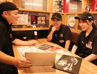 株式会社RCP（Respectable Concept Planning）／赤から,etc 求人 ホール経験のみの方も大歓迎！温めや盛り付けが中心なので、「ふだん料理はしない」という方も安心してスタートできます！