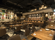 「CRAFT BEER TAP」／ワールドリカーインポーターズ株式会社 求人 お酒の輸入商社が展開するので、ホール希望のかたはもちろん、料理人でもお酒のプロフェッショナルを目指せます！