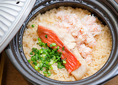 「魚料理屋」「看板のない和食ラウンジ」プロジェクト採用室/株式会社TPD 求人 定期的に調理講習会を実施しています。技術に自信がない方も安心してください。