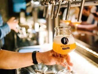BRUSSELS／ブラッセルズ株式会社 求人 ホール・サービススタッフも大歓迎！ベルギーをはじめ、世界のビールに詳しくなることができます。