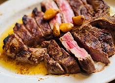 株式会社 アメリカンハウス 求人 肉料理をはじめ幅広い洋食を提供しています。