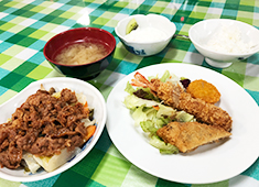 共栄マリン株式会社 求人 栄養のバランスを整えた食事提供を心掛けています。