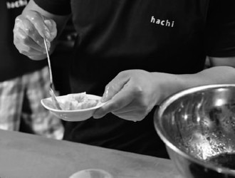 ホルモン焼肉西麻布8hachi（ハチ）、ほか／株式会社トゥエルブ 求人 土日休みの完全週休2日制＆実働8時間の新しい働き方もスタート！プライベートを大切にしたい方も大歓迎です。