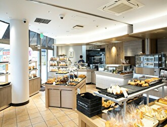 「Boulangerie et Cafe Pere et Mere（ペル・エ・メル）」「On the Canal（オン・ザ・カナル） 求人
