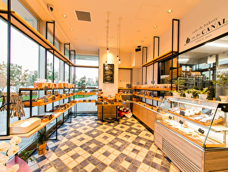 「Boulangerie et Cafe Pere et Mere（ペル・エ・メル）」「On the Canal（オン・ザ・カナル） 求人