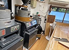 深大寺そば 一休庵／株式会社　一休庵 求人 食材だけでなく、環境面もしっかりと整備！機材も揃っているから確かな経験を積み、日々の営業で成長できる職場です！