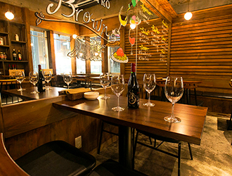 肉＆ワイン Bistro Brown（ビストロブラウン）／ザイジール 株式会社 求人