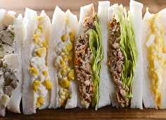 「自由が丘ベーカリー」「自由が丘パティスリー」 求人 厳選した食材を使い、美味しいパン・スイーツを開発・提供しています。