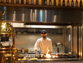 株式会社ファミールフードサービス/GATHER@EATINGHOUSE・BISTRO RUBAN・babel bayside kitchen・ブーズ・カフェ 求人