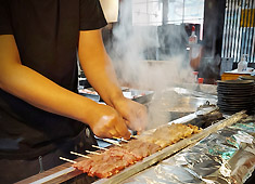 「和食 おやまだ」「やきとん まるや」「まるや 恵比寿横丁店」「もつすき焼き Toki」／株式会社 D企画 求人 「やきとん まるや」「まるや 恵比寿横丁店」は特にお客様とのコミュニケーションが楽しいお店！
