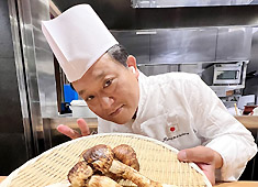 「蓮の庭  大手町店」／株式会社 蓮の庭 求人 オーナーシェフは有名テレビ番組に出演したり、数々の賞の受賞歴もある料理人です。
