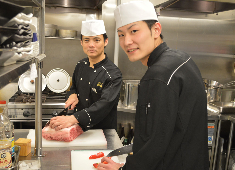 鹿児島 華蓮 銀座店（JA鹿児島県経済連） 求人 鹿児島の食材をゆっくりと優雅に楽しめるお店作りをしています。オープン以来連日大盛況の人気店です。