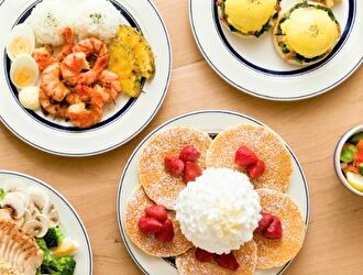 EGGS 'N THINGS JAPAN 株式会社（エッグスンシングスジャパン）／Eggs ’n Things／ CHOPPED SALAD DAY、他　※店舗オペレーション部 求人