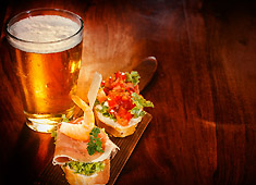 Bar＆Dining 42（バーアンドダイニング フォーティーツー） 求人 少しでも興味をもってくださった方は、ぜひ一度お話ししませんか？あなたからのご応募を、心よりお待ちしています！