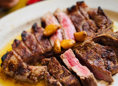 株式会社 アメリカンハウス/Ｈ・Ｂ　ＧＲＩＬＬ 求人 肉料理をはじめ、幅広い洋食を提供しています。