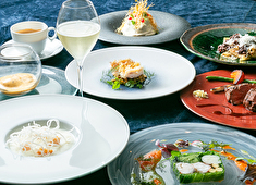 「GRILL＆BAR　ANTIBES」／株式会社 DRC 求人 素材はソース1つにしても、こだわり食材を使いクラシックな味わいも残しつつ、新たな味への追求をしています。
