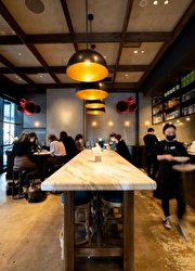 株式会社 MOTHERS／TATA BAR RESTAURANT CAFE／pizzeria napoletana CANTERA 他 求人