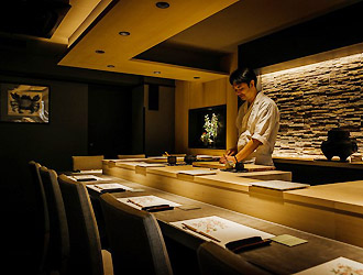 西麻布 鮨 三歩　SUSHI SANPO 求人
