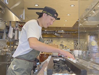 株式会社ダイナックホールディングス(サントリーグループ) 求人