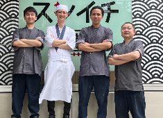 株式会社BOSパートナーズ/寿司酒場 スシイチ 求人 スタッフのコミュニケーションは意識して取るようにしているからこそ、すぐに打ち解けることができます！