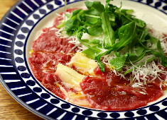 「wine no Ruisuke」他 求人 ローストチキンだけでなく、ラム肉や馬肉などのさまざまな種類の食材を扱います！