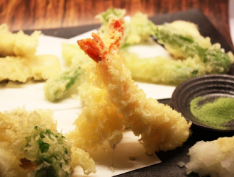 マルデナポリジャパン株式会社　※蕎麦居酒屋事業本部 求人 蕎麦以外の一品料理もご用意。あなたの経験を活かしたメニュー提案なども歓迎です。