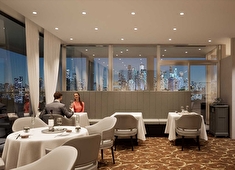 restaurant 西洋銀座 求人 年齢や経験に関係なく、全員が同じ目線で意見交換出来るような職場にしたいと考えています！