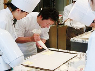 「町田製菓専門学校」／学校法人 榎本学園 求人