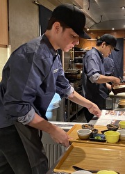 『W Yokohama -The Wine Hall-』『KUROBUTAYA -lumine Yokohama-』他／株式会社エーディーエモーション　【RESTAURANT・IZAKAYAブランド採用本部】 求人