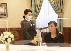 平安レイサービス株式会社【東証スタンダード上場企業】★エリア社員 求人 昔ながらの厳しい人間関係は皆無。教えることが好きな先輩たちばかり！将来性も抜群です！