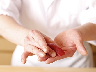 つきじ鈴富  伊勢丹新宿店・大丸東京店・二子玉川店・ららぽーと豊洲店　【株式会社B&Tマリンプロダクツカンパニー】 求人