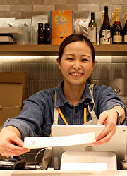 ALL DAY CAFE ＆ DINING“The Blue Bell” 他／株式会社バリューテーブル 求人