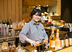 株式会社ダイヤモンドダイニング／「アミューズメント・ラウンジ事業部」 求人 心からのおもてなしのサービスを追求しています。カフェやダイニングなど、現在、全国で展開中です。