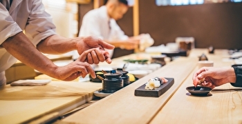 神楽坂 すし 旭飛（あさひ） 求人