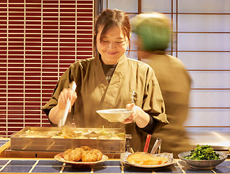 「赤坂おでん あさり」「焼売スタンド しじみ」／合同会社 momo 求人