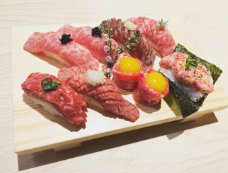 焼肉 テラス苑／株式会社Sweeny（スウィニー） 求人 肉寿司などの創作的な肉料理も提供しています！焼肉以外の経験も活かすことができます。