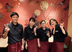 らいむらいと 麻布台ヒルズ／旬菜ステーキ処 らいむらいと 求人 20～50代のスタッフが活躍中！経験ジャンルは不問での採用活動となっているのでそういった部分はご安心ください！