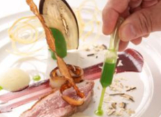 Food Culture Creation株式会社（KIMAGURE）/株式会社Ｄ＆Ｃ Ｓｕｃｃｅｓｓ （美食倶楽部 美味礼讃・Ｂｕｌｌｓ Ｔｏｋｙｏ・和牛 さいとう） 求人 さまざまな料理手法で調理をしているからこそ、料理人には満足できる環境なのは間違いナシ！