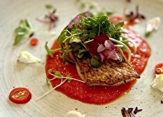 R・CASA(リ・カーサ)／株式会社フリップル 求人 平日はゆったりと働けますので、産地食材を活かしたメニュー考案など創作に力を注ぐ時間的な余裕を持つことが可能です。