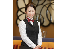 SunCity（サンシティ）／株式会社 オリンピア 求人 ホールスタッフも募集中！優しく上質なおもてなしを